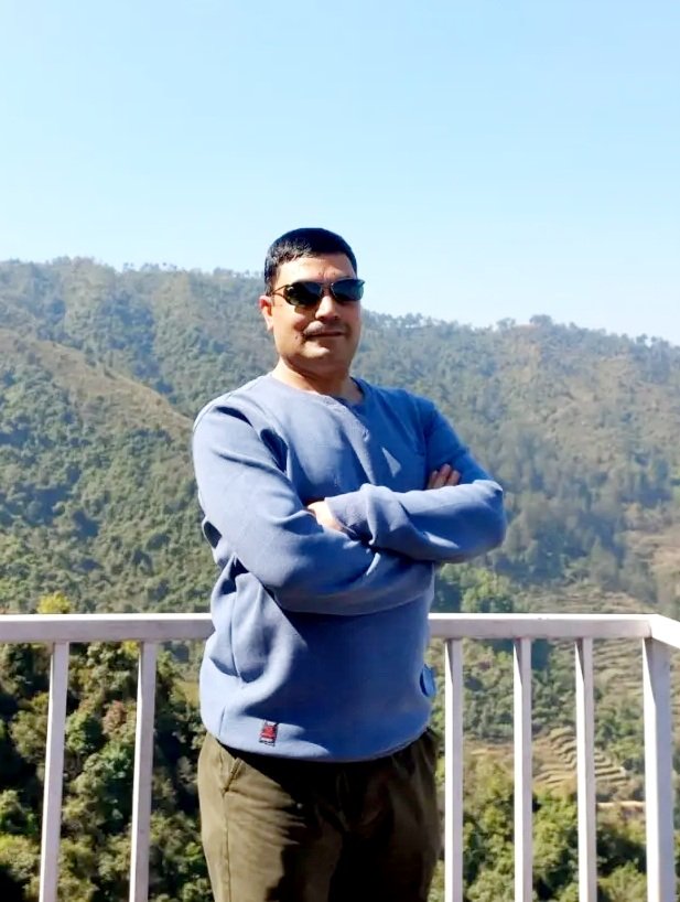 Sangee_As's tweet photo. मनचोर झै लाग्छ हरिया पहाड मलाई
पानी, हावा, दाउरा, लौरो , दलिन, फर्निचर .....
विविध सुविधाको स्रोत हो बन जंगल 
हरियो बन हाम्रो धन त्यसै भनिएको होईन है ...!! https://t.co/fymhBTdYuv