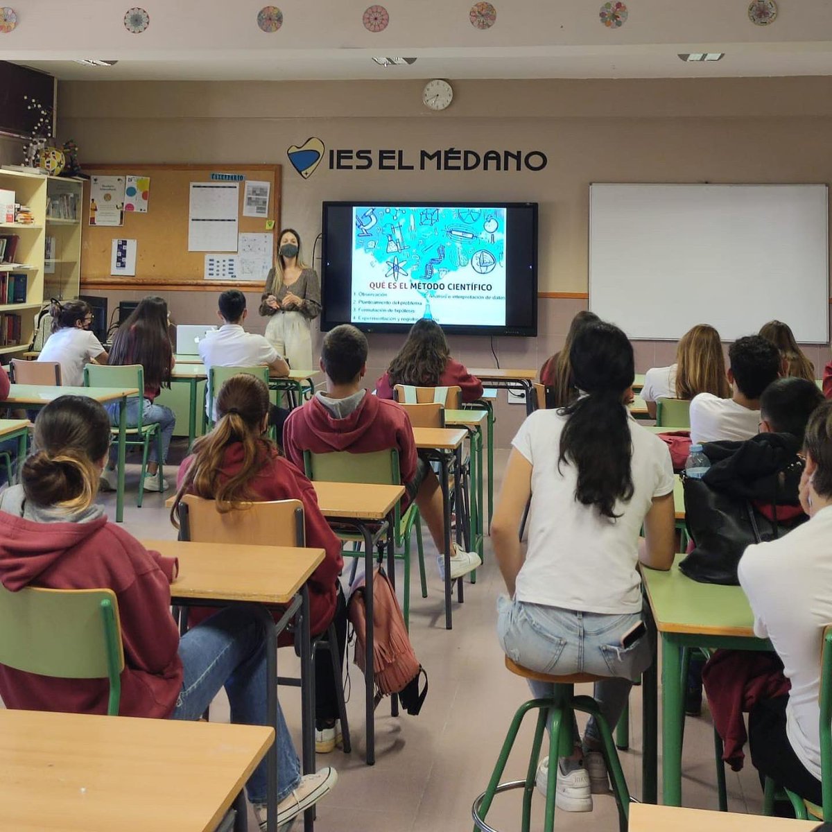 IES EL MÉDANO tweet media