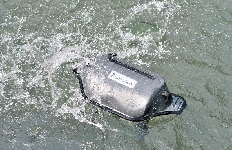 PodragonPack's tweet image. Why are 100% waterproof bags so expensive?Ordinary bags are so cheap. #Podragon #waterproofbag #waterproofbagfactory  waterproofpack.com/NewsDetail/317…