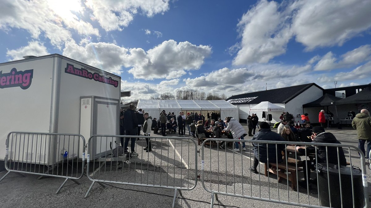 OfficialPVFC's tweet photo. The sun is shining over the @StaffsUni Fan Zone.
Food, Drink and @NCS π https://t.co/Q2mNZdFNiQ