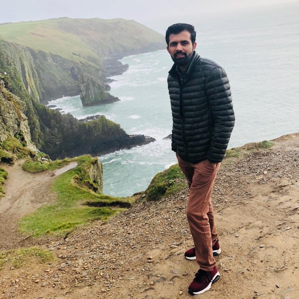 mohsinkamal169's tweet photo. 4 years ago on this day, I was so depressed and stressed that I was about to quit my job but my friend took me for a walk to this place which I still don’t know where it is. I was in cork university maternity hospital working as SHO,it was the best hospital I have ever worked but https://t.co/3LSIwpHmsV