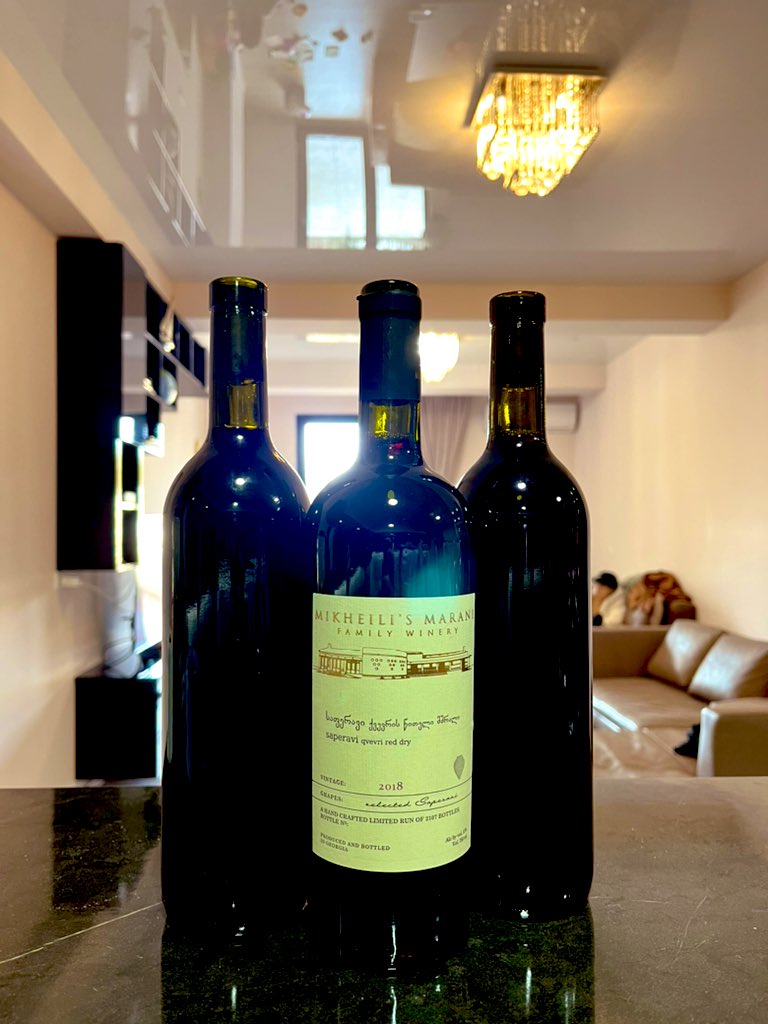 ジョージア在住の3家族でヒンカリパーティすたーと。