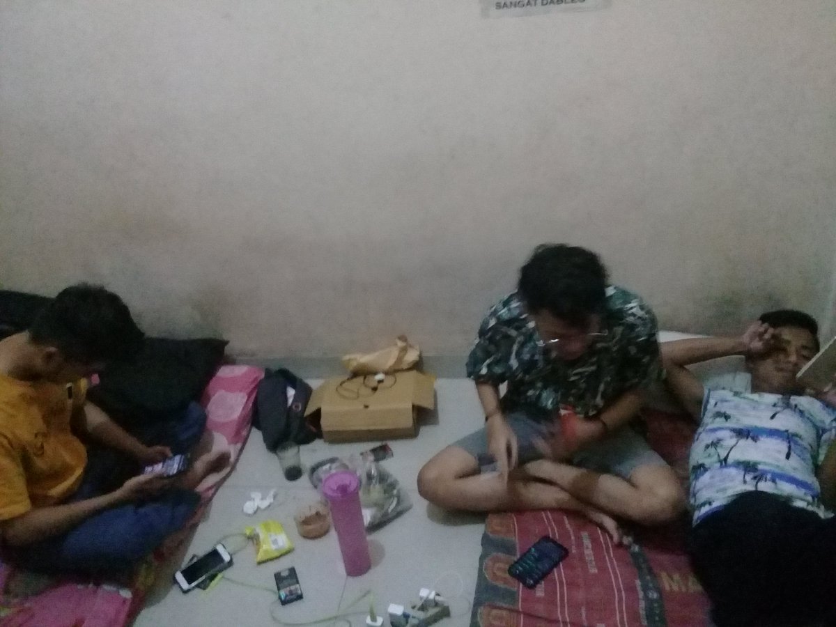JimyRcm's tweet photo. Blm ada tante nya https://t.co/Ogzx3CNhsm