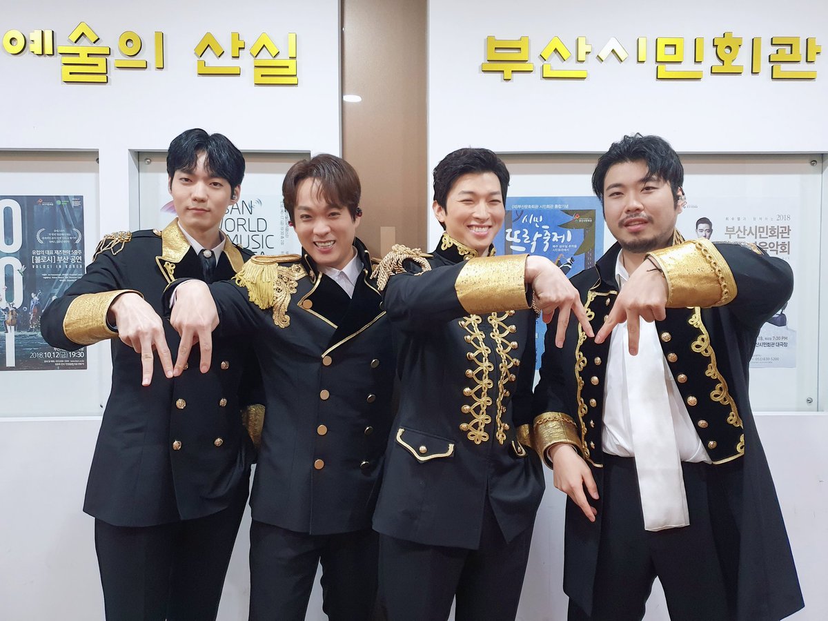 real_miraclass's tweet photo. #미라클라스 콘서트 [RE:BOOT] #부산🎙

막콘의 묘미를 제대로 보여준 <#REBOOT> 부산 콘서트! 
익산, 대구, 서울, 부산, 4개의 도시를 함께 해주신 #기적 여러분들 감사합니다.
향기로운 꽃향기가 흘러넘치는 어느날의 봄에 여러분들을 찾아가겠습니다.🌸

#김주택 #박강현 #정필립 #한태인 https://t.co/gFnwpGTgnt