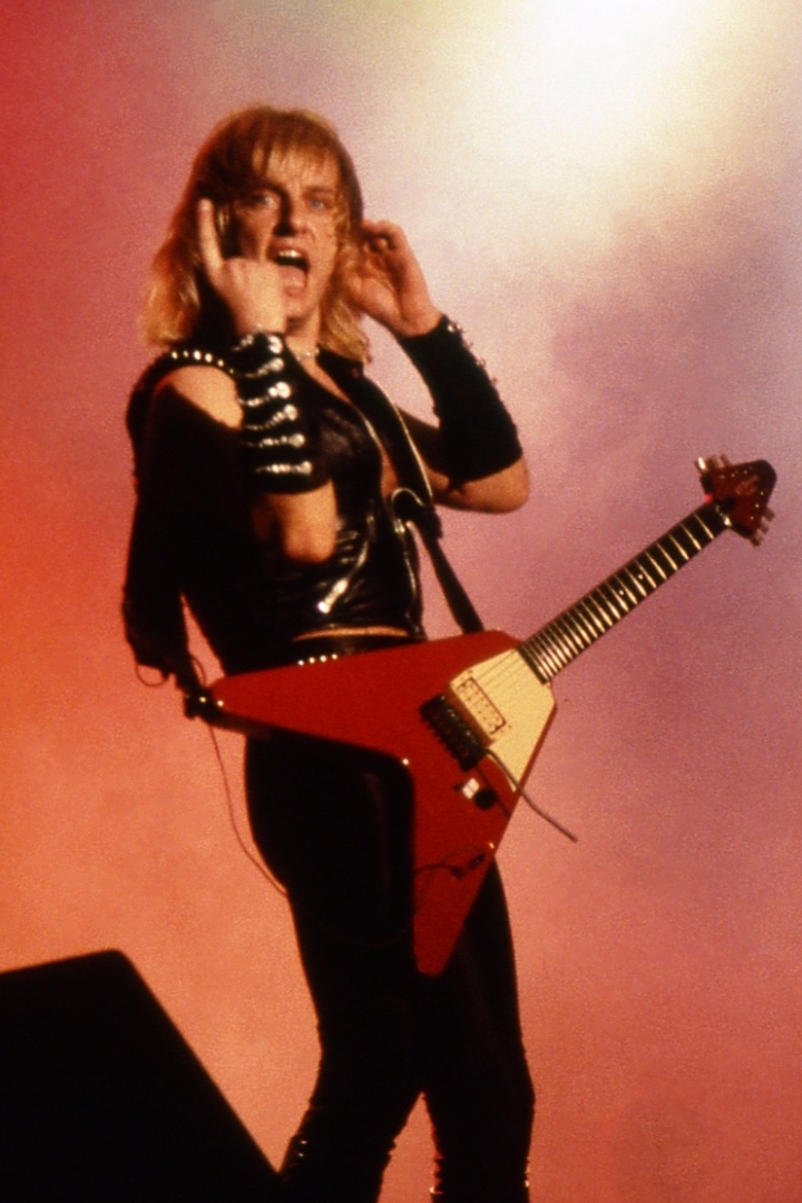 Can anybody guess what year?! 🎸 #KKDowning