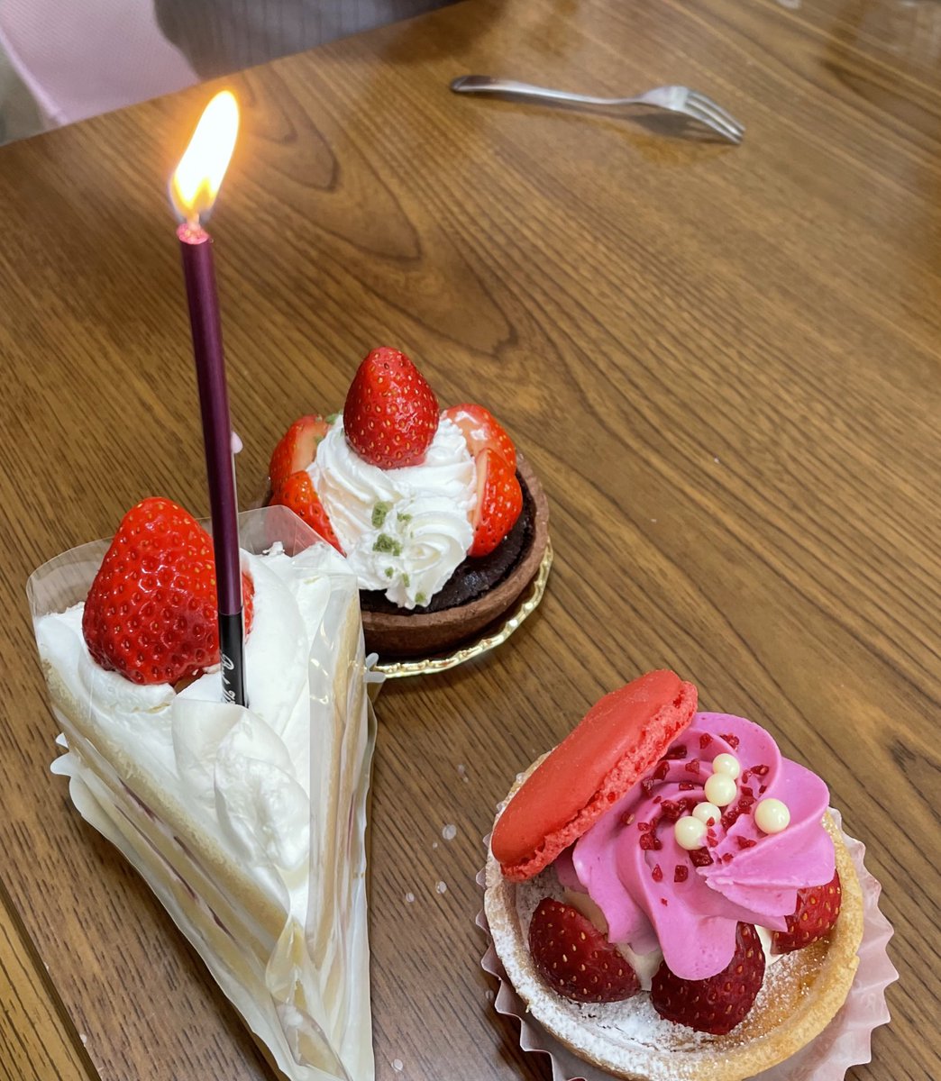 Shiran_Q's tweet photo. 実は誕生日でした https://t.co/3u7kyJjIPJ