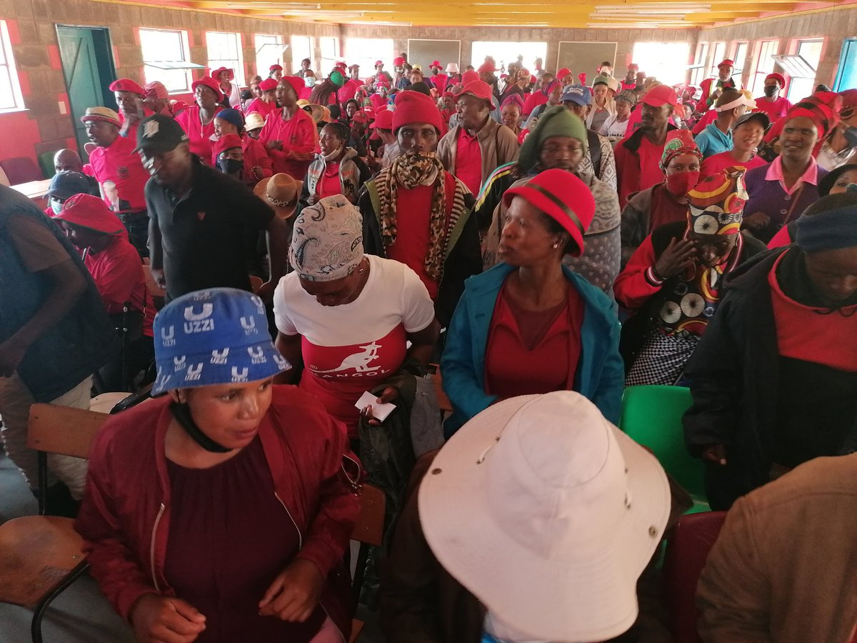 cheba_ts's tweet photo. #SechabaKePoho
Babusi ba tla busoa ke babusuoa. Mohlanka ha a moholo ho monga hae. Mona DC e aha methati ea tsamaiso.
#HolisaDC https://t.co/dUorPxDkO0