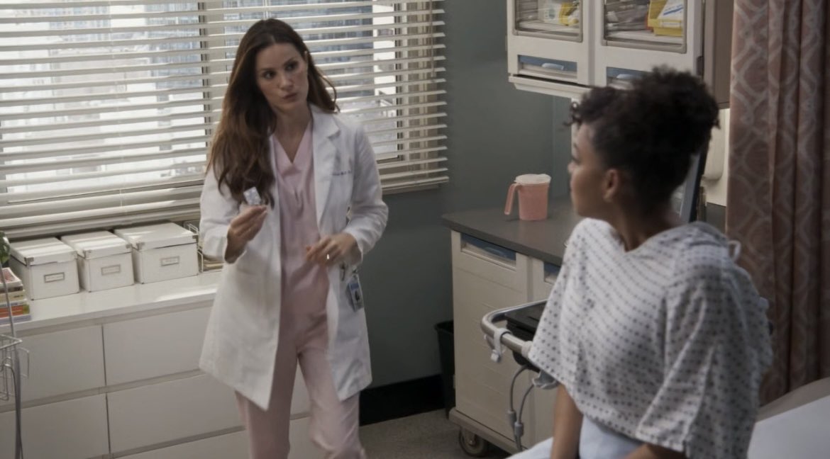 MarionSpampi's tweet photo. Ladies and gentlemen : Dr Carina Deluca always taking care of you ๐ฅฐโจ๐ค #Station19 #BestOBever @spampistefania https://t.co/bDDUIl9VlF