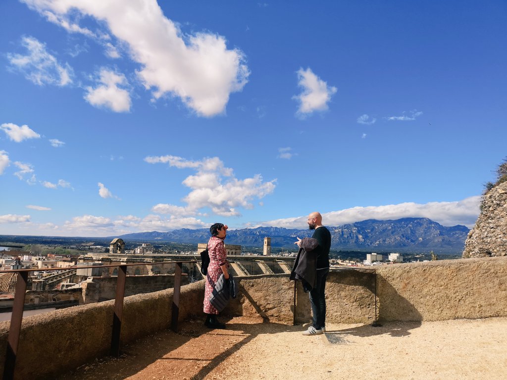 albafores's tweet photo. 📷 La llum després la pluja @Tortosa @tortosaturisme @terresebretur #tortosa #baixebre #panoramica #catedral #pujadaalcastell #LaSuda #passeig https://t.co/wAfS8n5WrU
