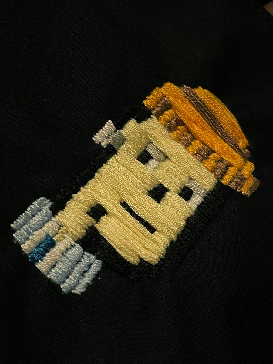 PishangClub's tweet photo. Happy Saturday! Received a custom bag from @PUNKARGH because I own a lucky punk 😁 Check out the details, super clean embroidery 🔥
Thank you for the special gift. All the more reasons why I love this project ❤️
#PushinP #TodaMoon #LuckyPunk https://t.co/LsBbcV338C