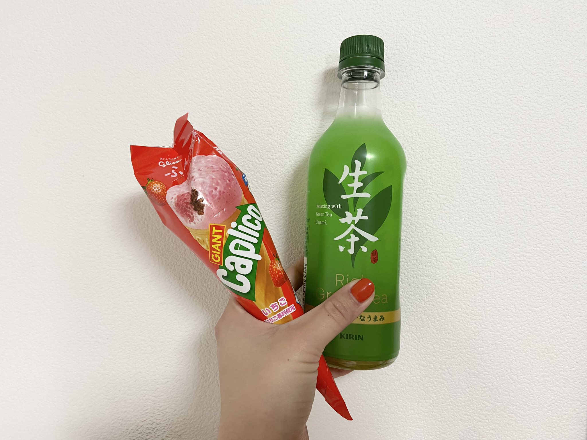 そら Re Q大阪 お菓子とお茶の差し入れを頂きましたっ 嬉しい っ ありがとうございます もっともっと満足いただけるように 技術アップ頑張りますねっっ 大阪出張マッサージ 利休大阪 おやつとっても嬉しい T Co Cwtlecumcy Twitter