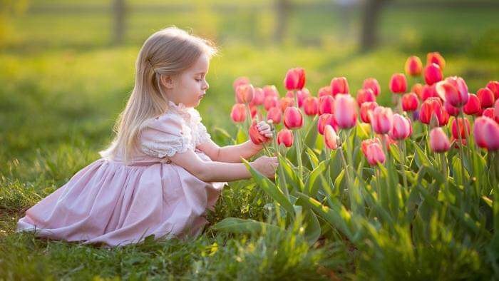 يا من تزهر الأرض بطيب قلوبكم ..
وتصفوا الحياة بصفاء نفوسكم 
وتحلو الصحبة بجميل أخلاقكم. 
دعواتي  لكم من صميم قلبي 
ان يحفظكم الله  أينما كنتم .

#حياتي_كلها_لله

🌼💎🌼