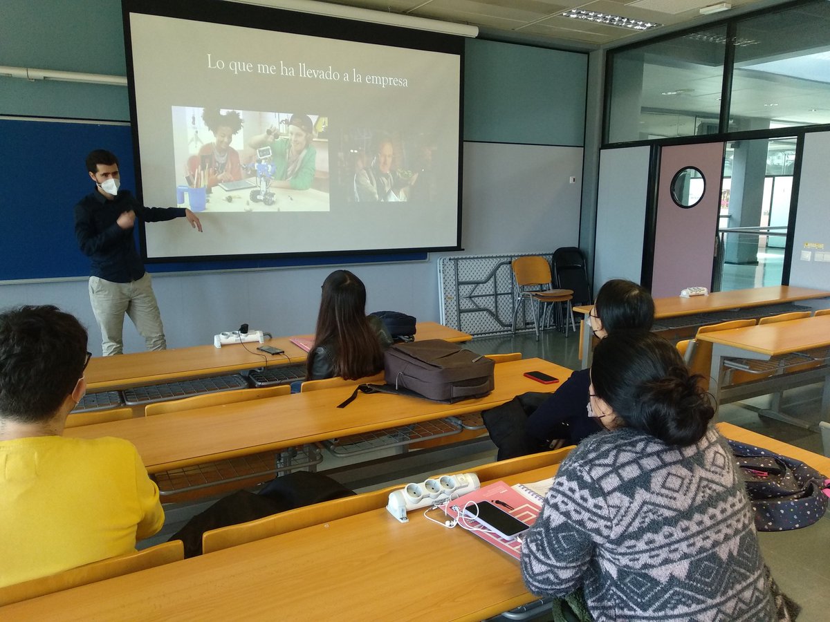 Álvaro Sáez, <a href="/AlumniUMH/">Alumni UMH</a>, comparte su experiencia emprendedora al frente de <a href="/Hechicer_IA/">HechicerIA</a> como colofón del módulo de #emprendimiento y creación de #empresas del <a href="/MBA_UMH/">MBA UMH</a>. ¡Gracias!