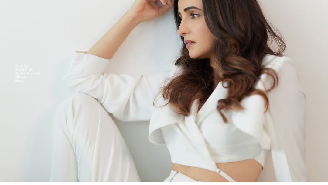 Celebs_Gallery's tweet photo. #SanayaIrani Picking the good profile.... https://t.co/Hn1DTqSHTg
