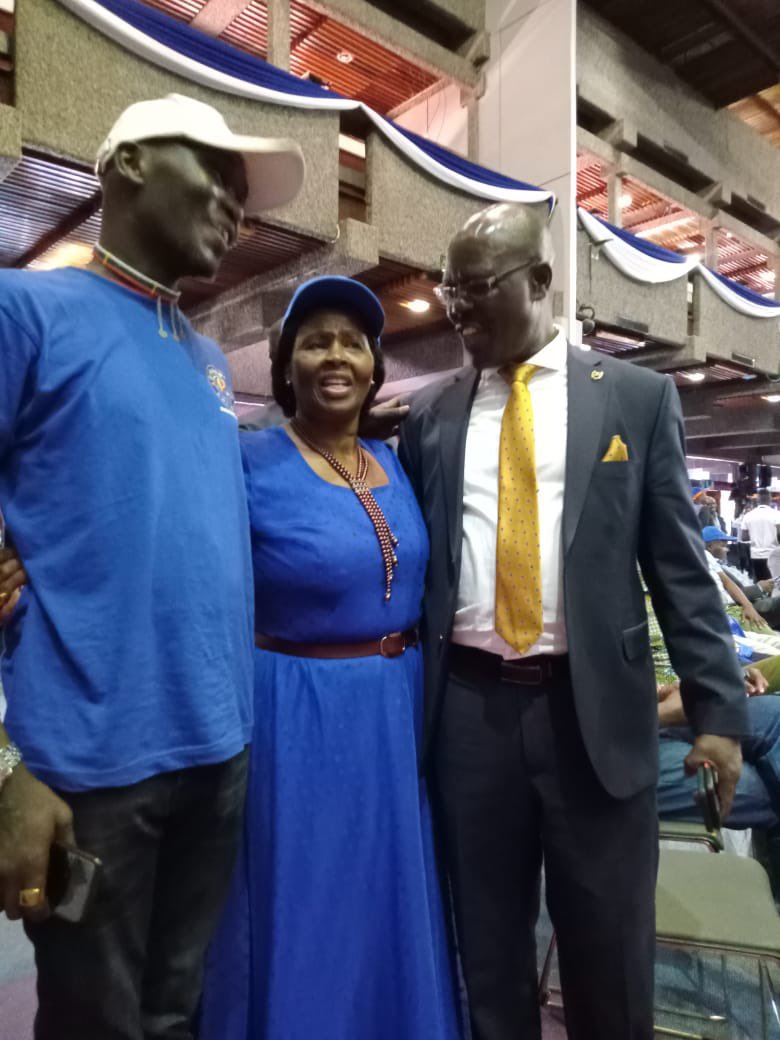 2022Sibanduki's tweet photo. Ag. Chairman SIBANDUKI Mr. Collins Ndisio, National Coordinator Mr. Peter Oluoch together with Hon. Mumbi Ng’aru. #sibanduki #Azimio #BabaThe5TH https://t.co/u6yVVj7UQ7