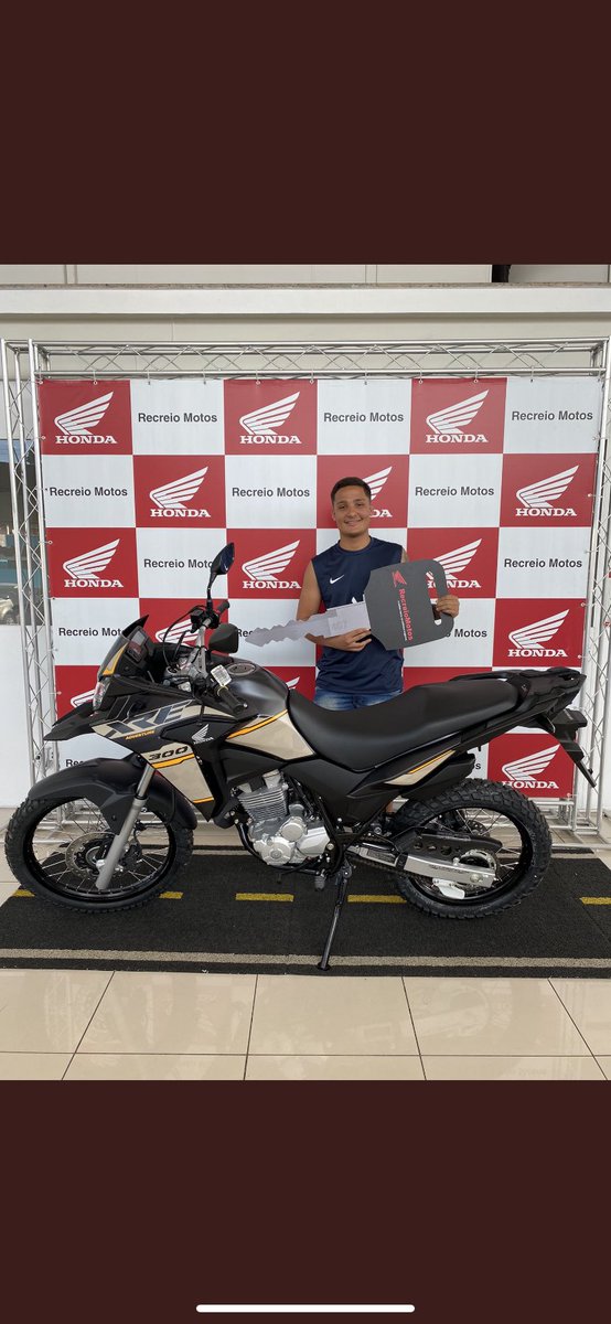 Rafaeel37's tweet photo. Moto ainda não encontrada quem puder da uma ajuda dando rt pra vê se consigo achar https://t.co/wms8mvX4a3
