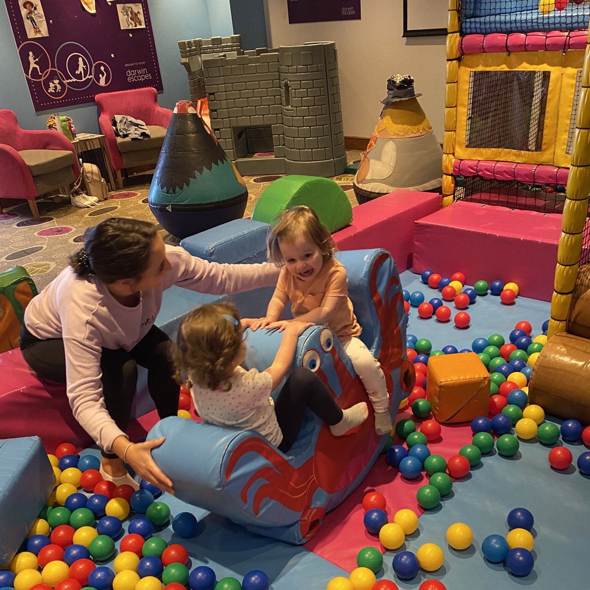jamescutlan's tweet photo. What a lovely little morning at @PiranMeadows πππ°
.
#IzzyJune #LilyVera #SaturdaySoftPlay https://t.co/qyZQEFkkSm