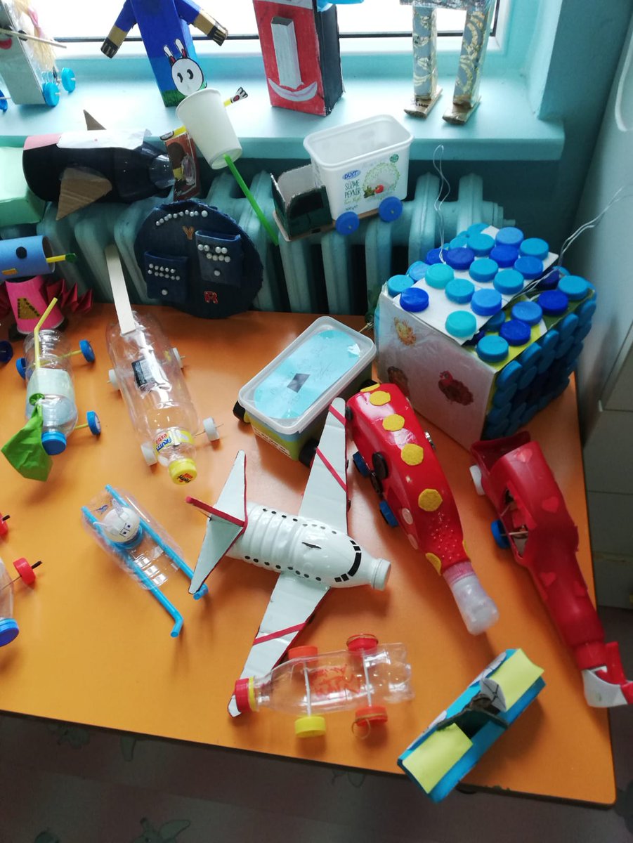 Çevre eğitim projesi kapsamında Meram 24 Kasım ilkokulundan çalışmalar. Öğretmen ve öğrencilerimizin emeklerine sağlık. <a href="/Konyabuyuksehir/">Konya Büyükşehir Belediyesi 🇹🇷</a> <a href="/MeramBelediyesi/">Meram Belediyesi</a> <a href="/konyacsim/">Konya Çevre, Şehircilik ve İklim Dğş. İl Müdürlüğü</a> <a href="/u_ibrahim_altay/">Uğur İbrahim Altay</a> @KONCEPSifirAtik <a href="/fozcelik51/">Fatih ÖZÇELİK</a> <a href="/meramMEM/">Meram İlçe MEM</a> <a href="/mustafakoca42/">Mustafa Koca</a>