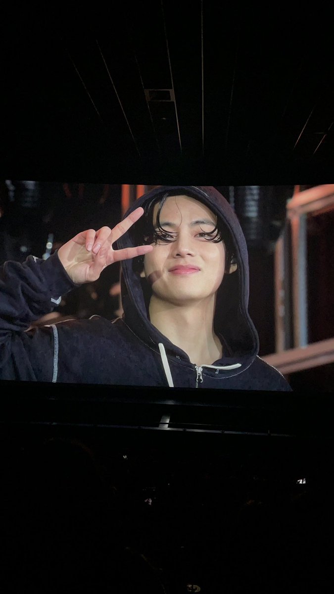 madgar_shaked's tweet photo. This cinema killed my head 💀 #taekook #pts #bts #premissiontodance https://t.co/gMGth2dtCY