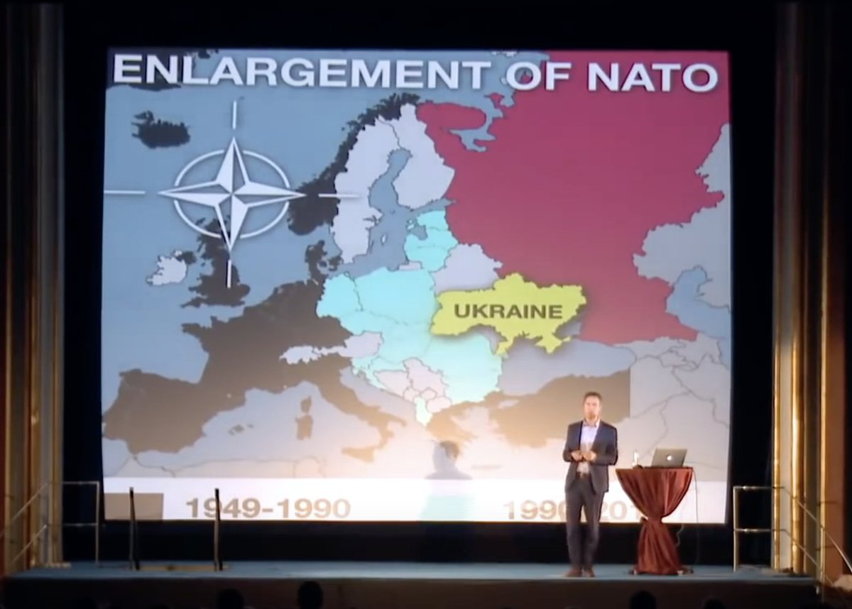 DanieleGanser's tweet photo. #danieleganser Die Invasion von Putin in die Ukraine ist ein Verstoß gegen das UNO-Gewaltverbot und daher illegal. Acht Jahre zuvor ließ Obama die Regierung in der Ukraine stürzen. Dieser illegale Putsch ist die Wurzel des Ukrainekrieges. 

https://t.co/tA3alZpNdt https://t.co/UmOfW2wOYF