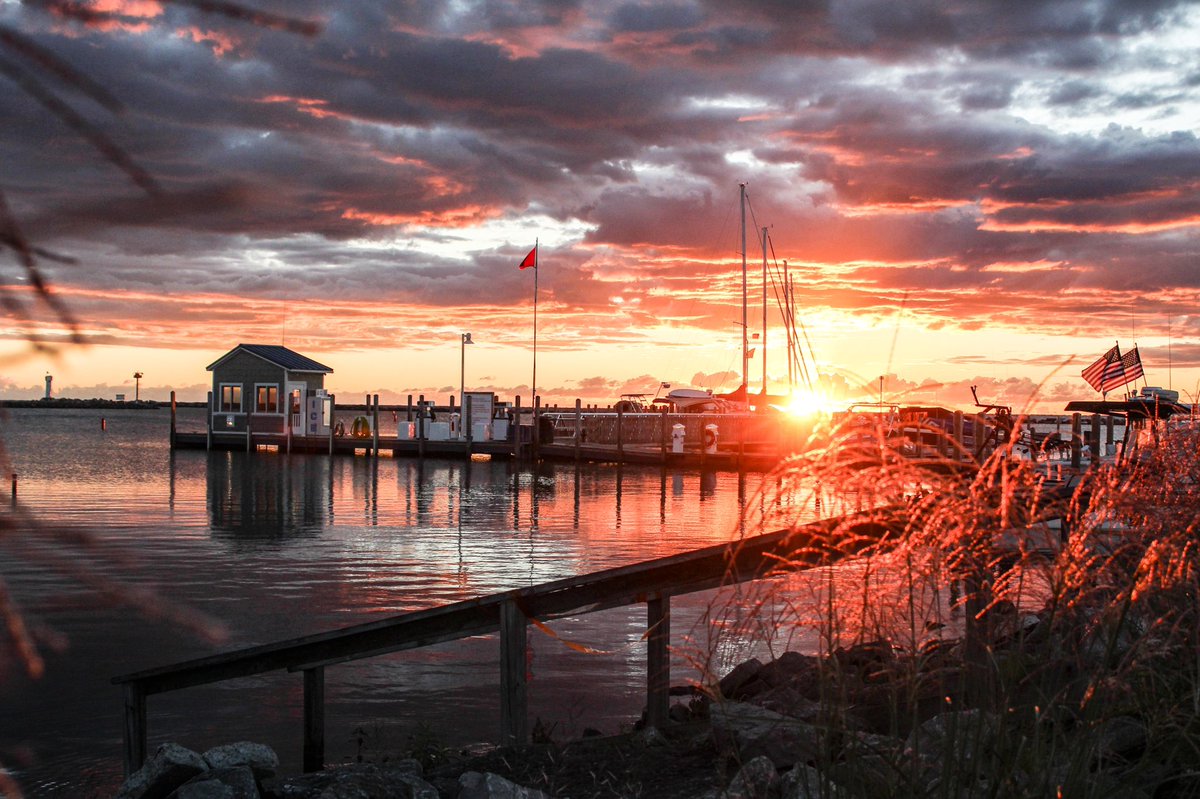 caseyp989's tweet photo. @_vinpuc Some shots around Michigan (Instagram: freshcoast_captures) https://t.co/pQlYWK2SEu