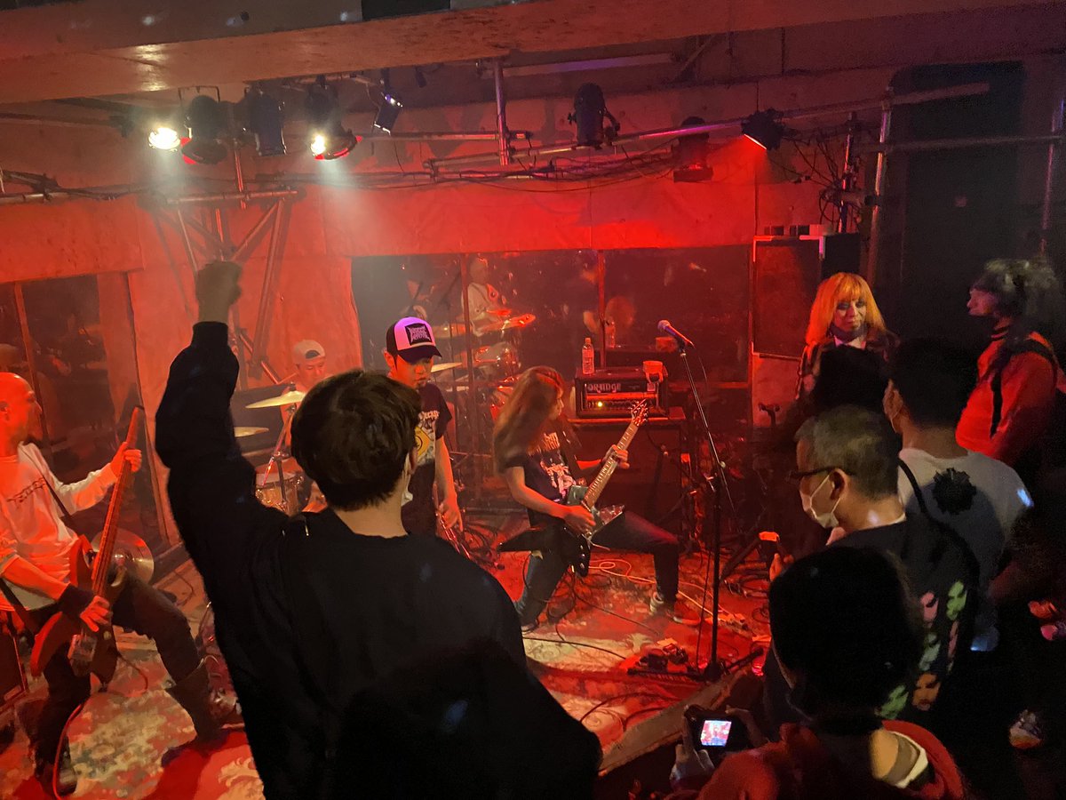 My second time seeing <a href="/TEMPLE_japan/">T E M P L E</a> and they kicked arse! <a href="/secret_temple_/">Secret Temple (JPN)</a> was fuckin banger to! 🤘🤘