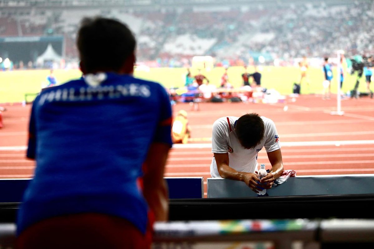 'TODAY, THE COUNTRY I LOVE LOSES' 

LOOK: Embattled pole vault star EJ Obiena said that he won't be competing in the World Indoor Championships in Belgarde, Serbia next week as he wasn't endorsed for the event. 

rappler.com/sports