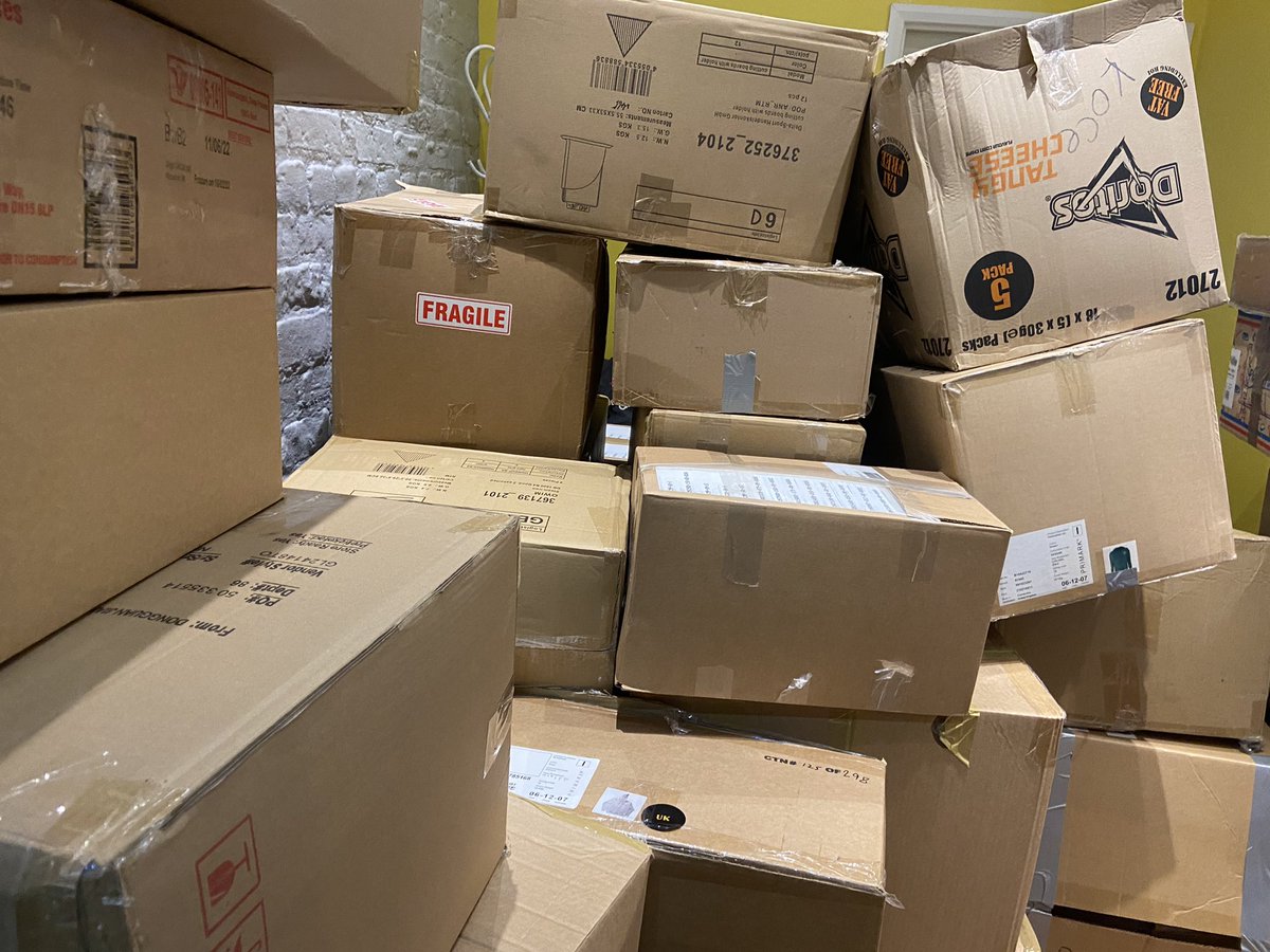 CumbriaScoutsCC's tweet image. Great to be able to join an amazing community effort and help load aid from Polish Dino in #carlisle for the people of #Ukraine️ #ScoutsHelpOthers #CumbriaScouts