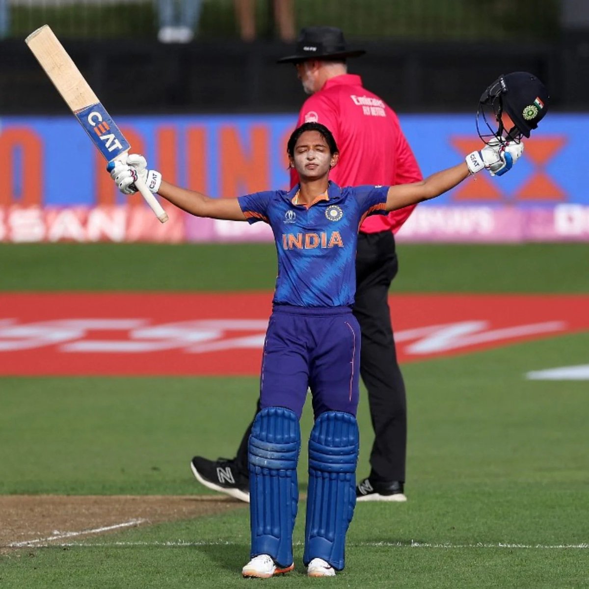algo_desk's tweet photo. Heartfelt accolades @ImHarmanpreet 
on being the 1st Indian Women Player to score 3 ODI WC  💯.

Remarkable accomplishment.
Waiting 4 Many more to come......🤞🤞🤞

#ICCWomensWorldCup2022 @BCCIWomen 
#CWC22 #womenempowerment #JaiHind #jaibharat 🇮🇳🇮🇳🇮🇳 https://t.co/0NB7XcUdFW