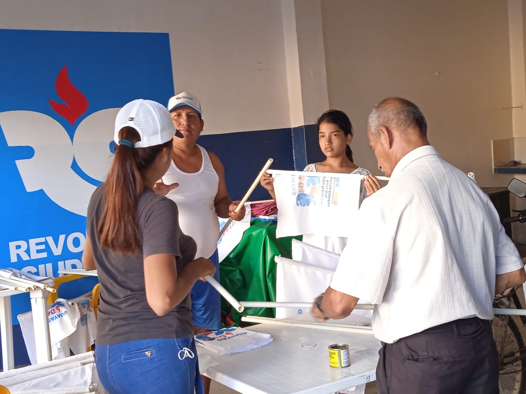 VeroGuevarav's tweet photo. #BasesDeLaRC5 
#BrigadasProvincialesRC5
El trabajo militante es la raíz del proceso
#UneteALaRC5 
@MashiRafael 
@ArturoJEscala 
@RC5GuayasDP https://t.co/1yjwIBi2vG