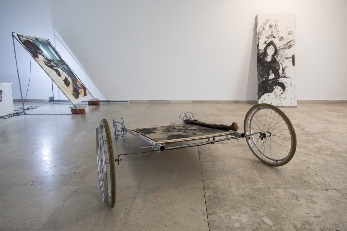 FabroTranchida's tweet photo. El jueves hemos inaugurado en el @PatioHerreriano nuestra exposición titulada  "Nudillos rotos", en colaboración con el @TCalderonVLL en el marco del programa #meetyou
El proyecto presentado es una colaboración con @ElcheNinode y Pedro G. Romero. Podéis verla en la Sala O https://t.co/H48s5Y9sT8