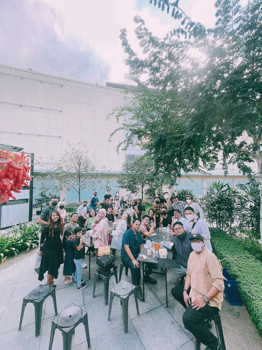 It was an amazing evening meeting everyone today on behalf of <a href="/TariPutriNFT/">Tαrι Pυтrι 👑</a>! 

We've got special appearance from <a href="/annama1ia/">Anna Eltsova</a> too! She's here to ask learn about NFT and Pentas.