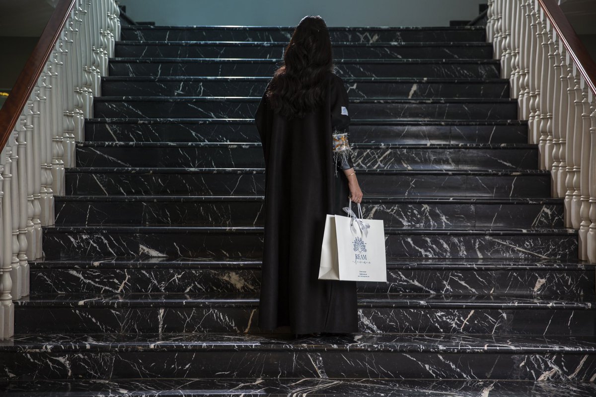 l_studio_sa's tweet photo. تصوير عبايات لـ REAM LINE  
 
Abaya collection for Ream Line.  
Model: Rube 
Place: @gulanarhotell 
•
check the new photoshoot in our page | @l_studio_sa 
#photography #PHOTOS https://t.co/ozpYDVJcRX