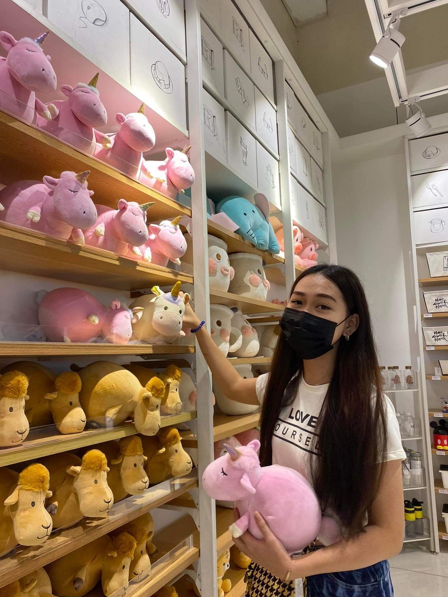 bels_yna's tweet photo. Unicorn cutie🦄 
remind me to buy this next ❤'s day. https://t.co/j7xZG6trcA