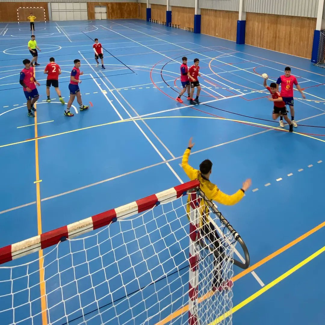 El Cadet perd a Igualada, Partit molt difícil. L'Igualada amb un equip molt potent no ha donat opcions al nostre equip. Ànims!! #jhll #nomesperdsquandeixesdelluitar #orgullllagostenc