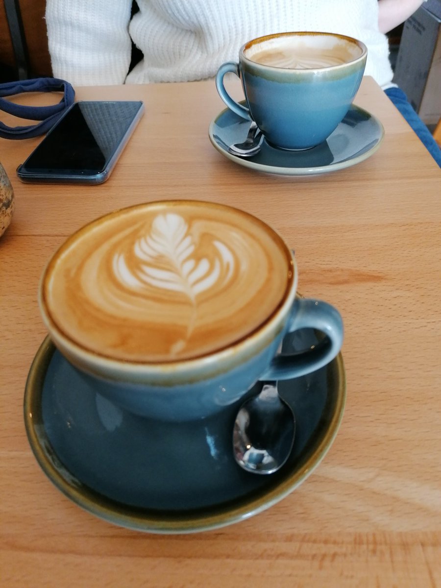 thomasbowell's tweet photo. Good catch up with my sister Emma this morning - and what better place to do it than the recently-opened Filtr on Lower Addiscombe Road. Fantastic latte, really friendly staff &amp; nice decor. Small, quirky businesses bring such character to neighbourhoods like this!😀☕ @em_bowell https://t.co/IGfiuAcWsf