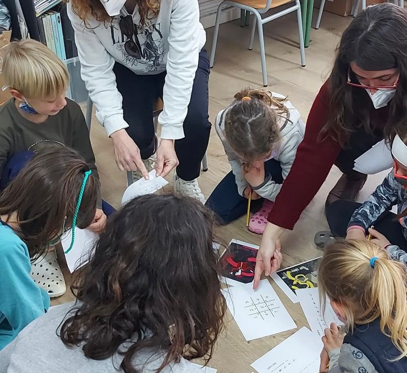 TechnoSperm's tweet photo. 🔬 Hem estat a l'escola Frigolet de Porqueres despertant la curiositat científica de les nenes i els nens! La nostra investigadora, @Ariadna_db, col•labora a visibilitzar el paper de la dona a la ciència! #WiS https://t.co/oXMZSWhWNQ