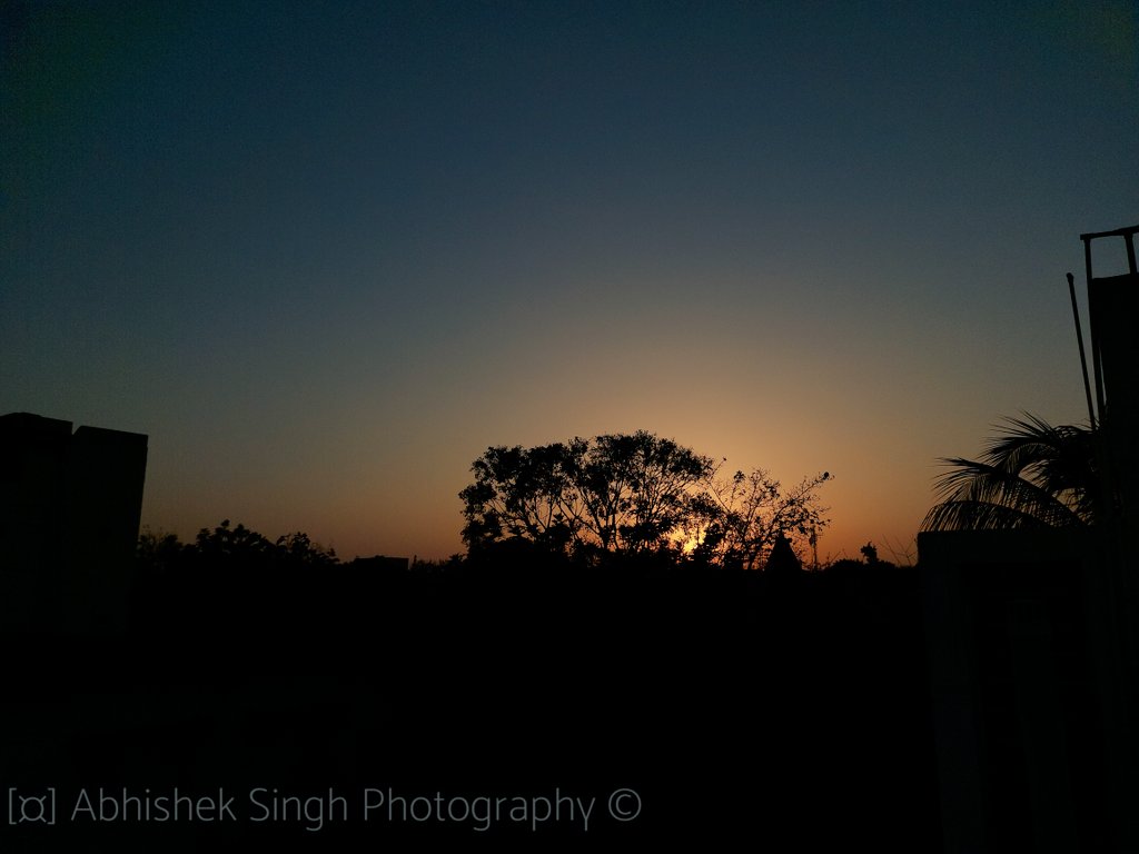 i_abhisheks's tweet photo. I see trees of green, red roses too
I see them bloom for me and you
And I think to myself what a wonderful world. π
#sunsetphotography #weatherphoto #saturdayfun #SilhoutteChallenge #EyeAbhishekPhotography #DukeClicks #StormHour #ThePhotoHour #nature #sky
#LouisArmstrong π https://t.co/onxHYsIMKY