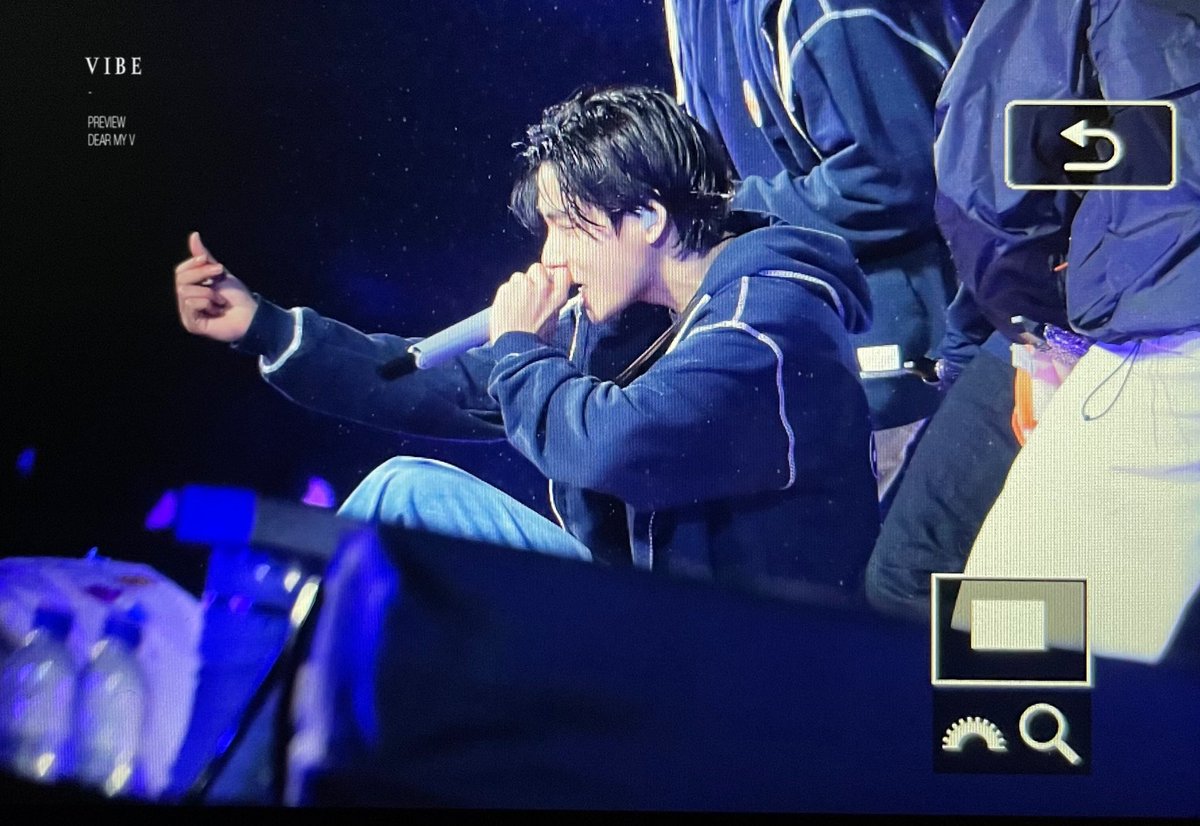 V_ibe_1230's tweet photo. [PRE] 220312 PTD Seoul 2nd day

💜

#V #뷔 #태형 #TAEHYUNG #BTS         #BTSV #방탄소년단         @BTS_twt https://t.co/yVfVov7ezV