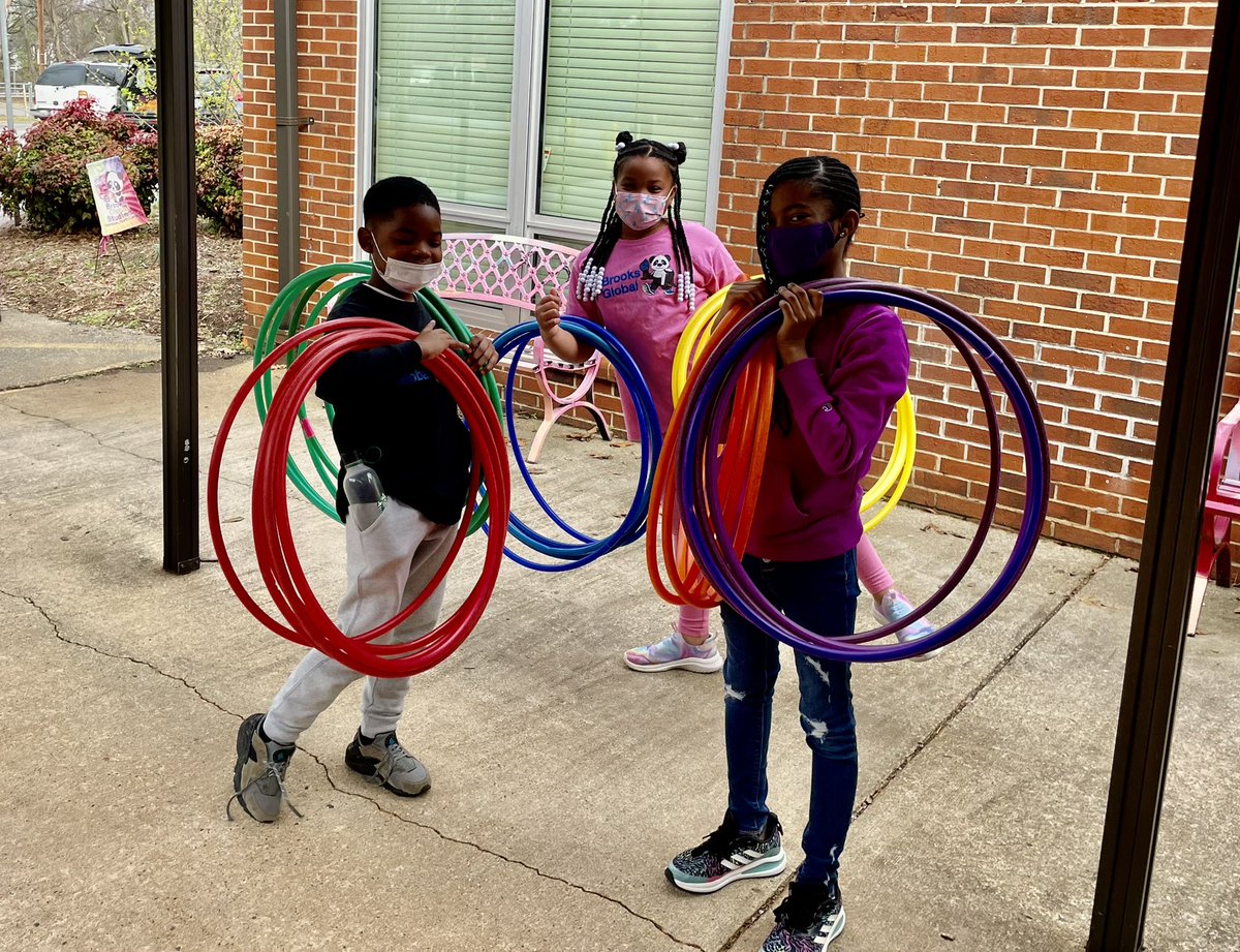 Courtney B Field tweet media