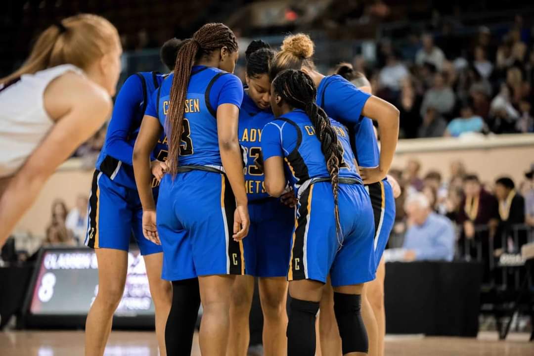 Classen SAS@NE (@classensasokc) on Twitter photo It's been an absolute pleasure the last 4 yrs watching our Lady Comets become one of the best teams in Oklahoma history. Today they have one final item on the agenda as they play for that Gold Ball. Best of luck to some amazing young ladies.
💙💛
<a href="/OKCPS/">OKC Public Schools</a> <a href="/OKCPS_Athletics/">OKCPS Athletics</a> It's been an absolute pleasure the last 4 yrs watching our Lady Comets become one of the best teams in Oklahoma history. Today they have one final item on the agenda as they play for that Gold Ball. Best of luck to some amazing young ladies.
💙💛
<a href="/OKCPS/">OKC Public Schools</a> <a href="/OKCPS_Athletics/">OKCPS Athletics</a>