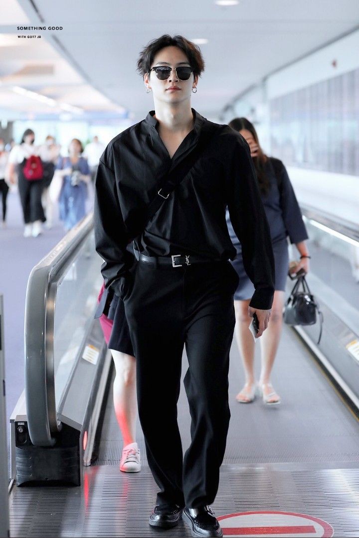DEFsISLAND's tweet photo. Thread of jaebeom's airport fits!! ( some close up pic) 📷✈️
 
#JAYB #제이비 @jaybnow_hr https://t.co/7GNTauNS1u