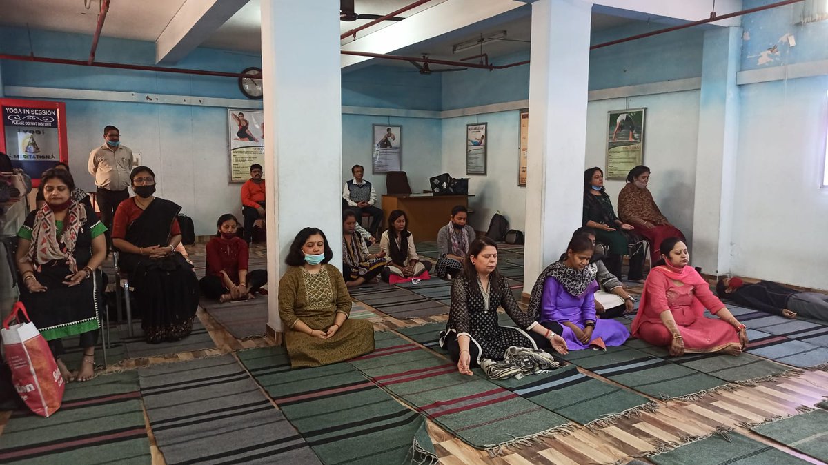 sr_aps's tweet photo. Wellness of mind, body and soul through meditation at Ahlcon @ashokkp @Ahlconpublic1 @GanguliKuhu @MamthaSays @sanjeevbansal06 @seemasoniaps https://t.co/wbv7dKEmQc