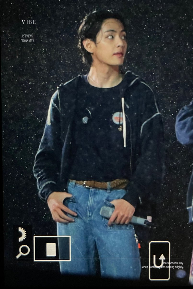 V_ibe_1230's tweet photo. [PRE] 220312 PTD Seoul 2nd day

오늘두 수고했어 태형아 💜

#V #뷔 #태형 #TAEHYUNG #BTS         #BTSV #방탄소년단         @BTS_twt https://t.co/xVeZ7ms1kh