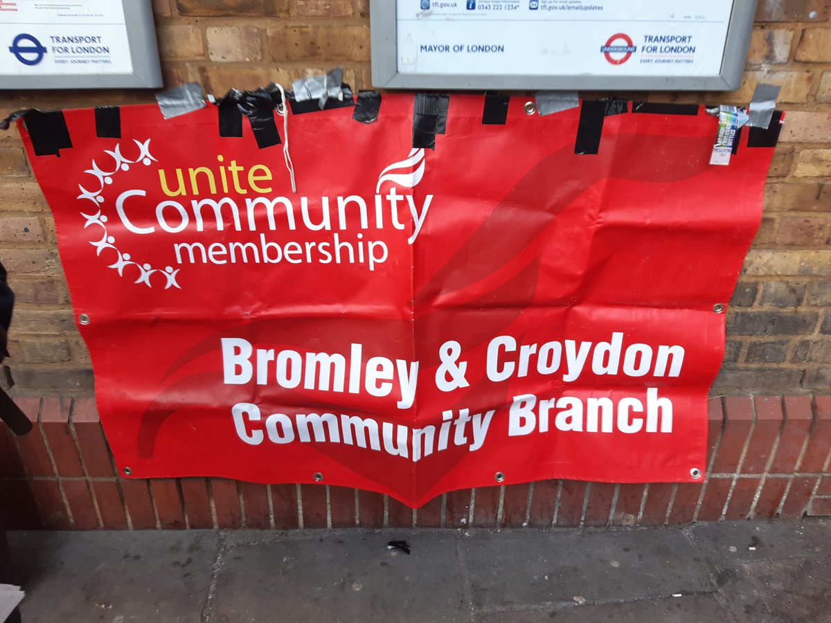 #ScrapNHSBill
#NoToNHSPrivatisation 

The branch are out in Kensington today to ask residents to put pressure on <a href="/FelicityBuchan/">Felicity Buchan</a> to vote against the health &amp; social care bill 
Thank you to Billy Hayes from south west london unite community for supporting the stall today