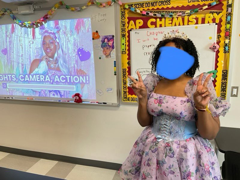 HISDSEL's tweet photo. @HISD_NHECHS celebrated #HISDSELDAY with team building through music & art. Great job scholars! @UrbanAssembly @SEL4USA https://t.co/WZA37ZDyYf