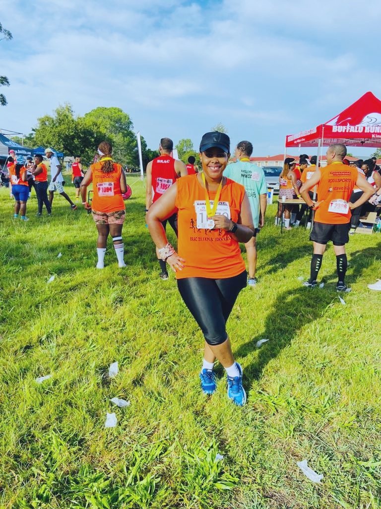 namzitB7's tweet photo. The more I run, the more I love my body. Not because itβs perfect, far from it, but because with every mile it is proving to me that I am capable of more than I ever thought possible.
#FetchYourBody2022 #IChoose2BActive #90dayswithoutsugar #RunningWithTumiSole
#runningforpurpose https://t.co/5LH4ft5rXb