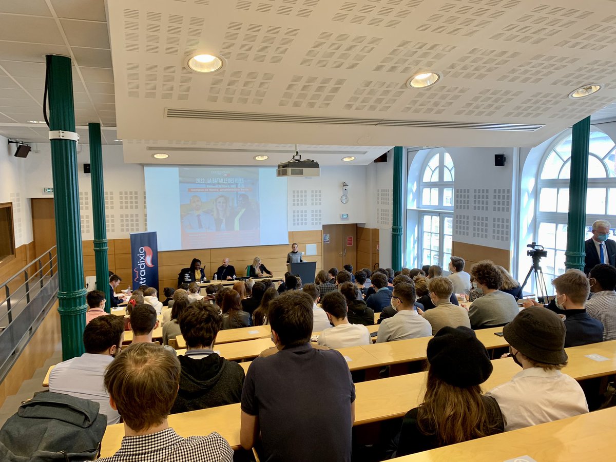For ever 💛 Näncy campus <a href="/sciencespo/">Sciences Po</a> Débat entre <a href="/StanGuerini/">Stanislas Guerini</a>, <a href="/Deputee_Obono/">Députée Obono</a> et <a href="/DebordValerie/">Valérie Debord</a>. Pour moi aucun doute les 10 et 24 avril: <a href="/EmmanuelMacron/">Emmanuel Macron</a> <a href="/avecvous/">septi widya lestari</a>