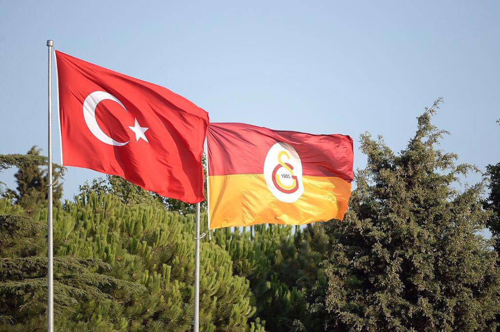 ultrAslan's tweet photo. Kurucumuz Ali Sami Bey’in belirttiği gibi; “Maksadımız bir renge ve bir isme malik olmak ve Türk olmayan takımları yenmektir.“

TÜRKİYE’DİR GALATASARAY!

#ultrAslan https://t.co/GM552jXMAF
