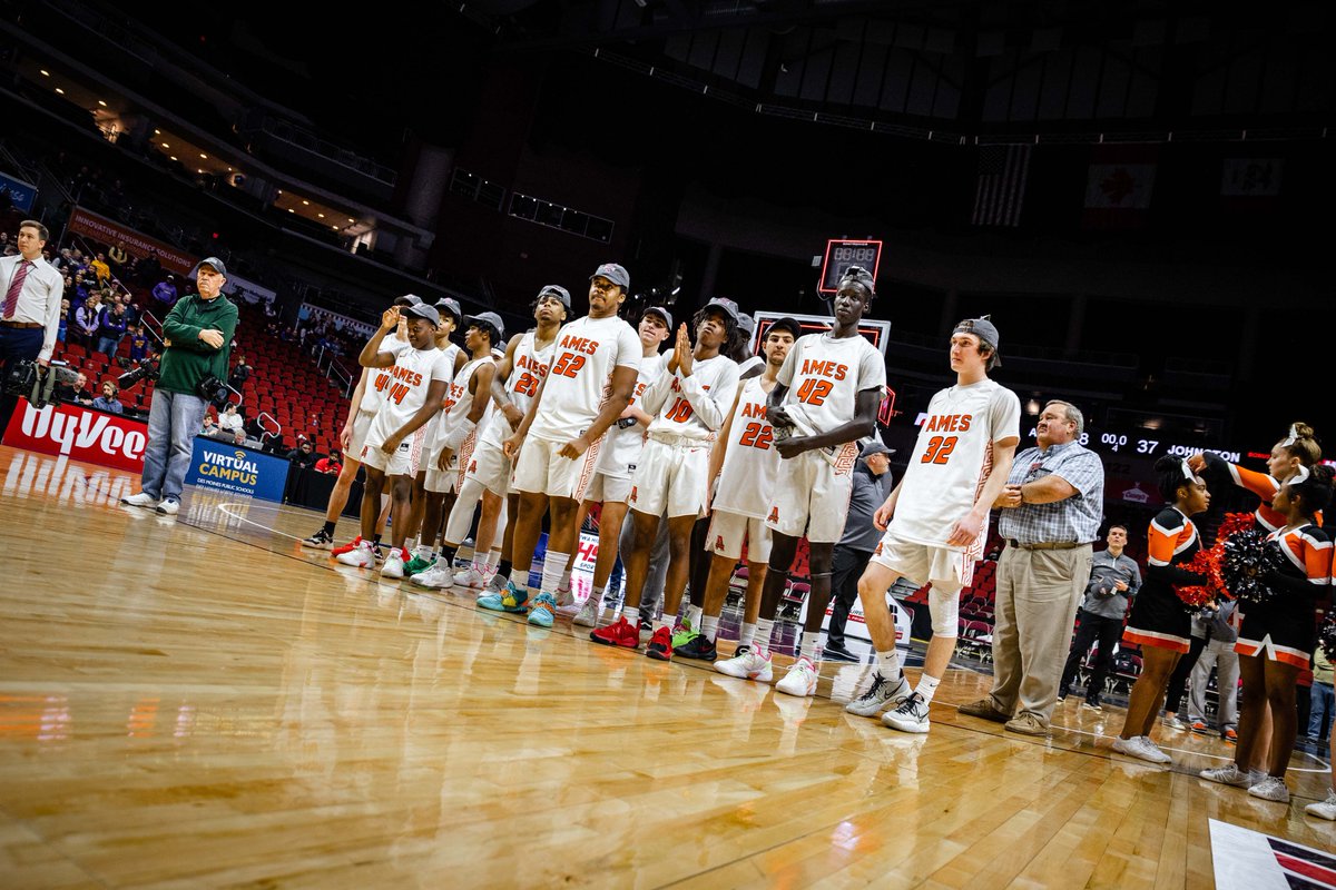 AmesAthletics's tweet photo. No filter, no logomark - just some of the best shots from our favorite student photographer 👇

(📸: Derek Peng)
#AChampionshipTradition https://t.co/pSNOwbV5mf